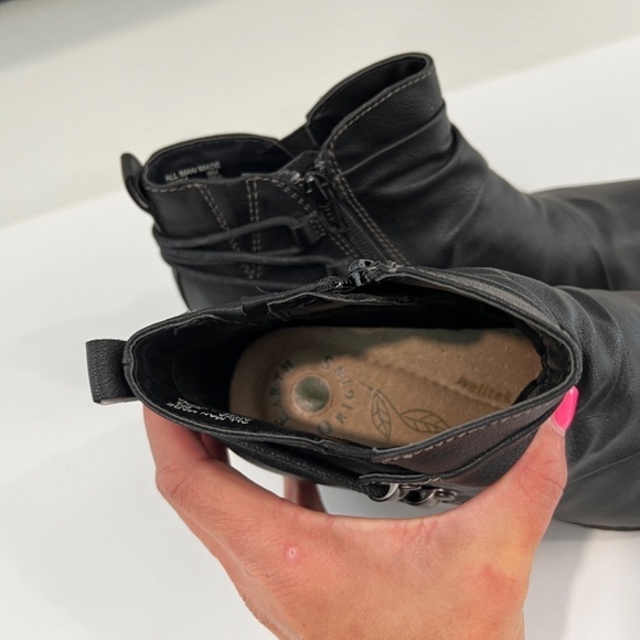 Earth Origins 8 Anika Ankle Bootie Black Comfy goth - Picture 6 of 8